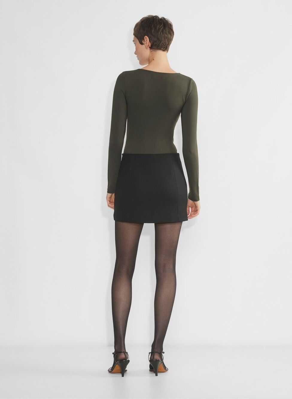 Aritzia contour Scoop Neck Long Sleeve Stretch Top olive green womens S NEW - Picture 7 of 12